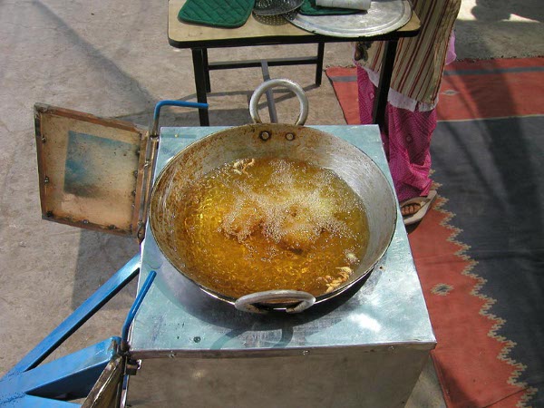 deep_frying_on_2.7sqm